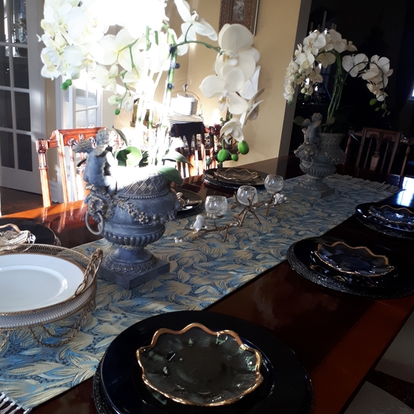 Vintage blue beaded 13 1/4 in placemats - Picture 3 of 15